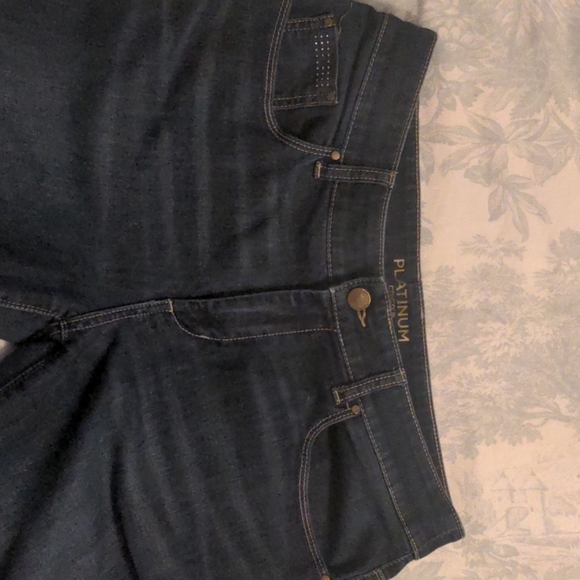 Chico's Platinum skinny jeans 1 R (8) - Picture 2 of 3